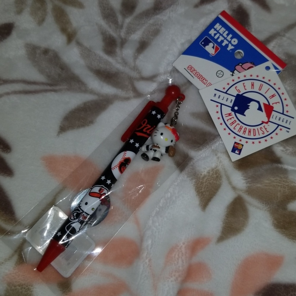 Hello Kitty MLB Pen w Charm: Baltimore Orioles